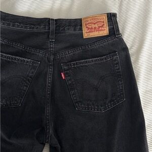 Levi's Dark Charcoal women’s Straight Jeans